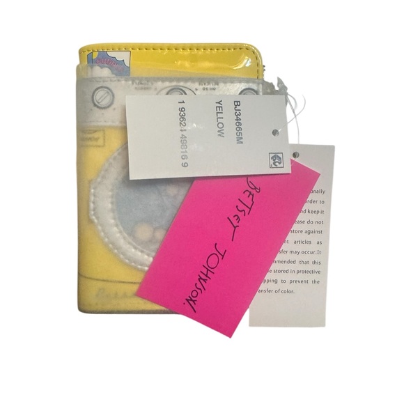 🆕 Betsey Johnson Spin Me Bifold Wallet - Picture 6 of 7